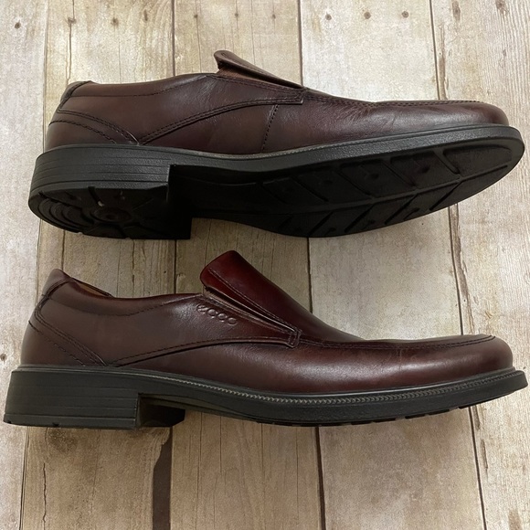 Host Pick!!! Ecco Men’s Slip-on Dress Shoe in Brown Size EU 44 - Picture 4 of 9